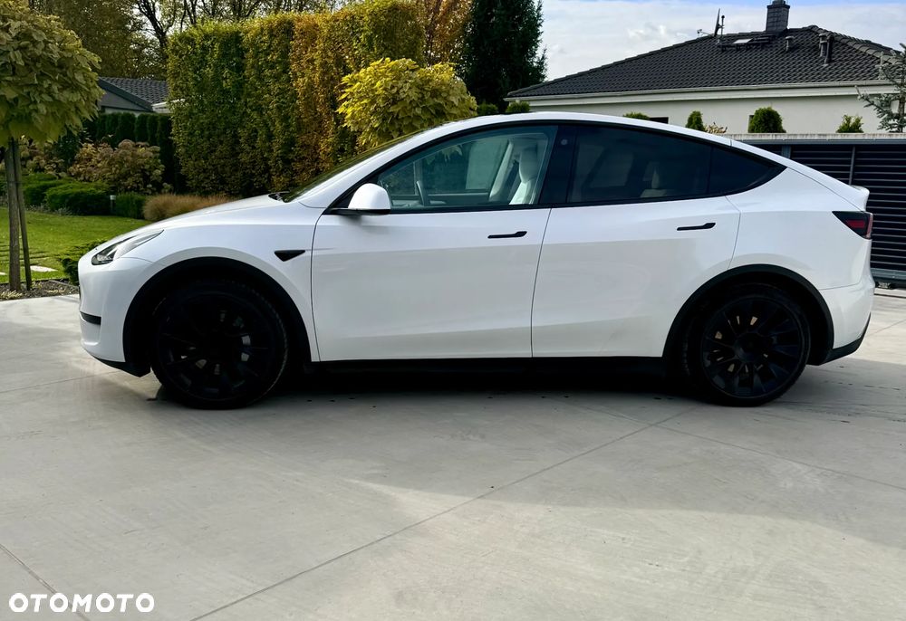 Tesla Y RWD - 4
