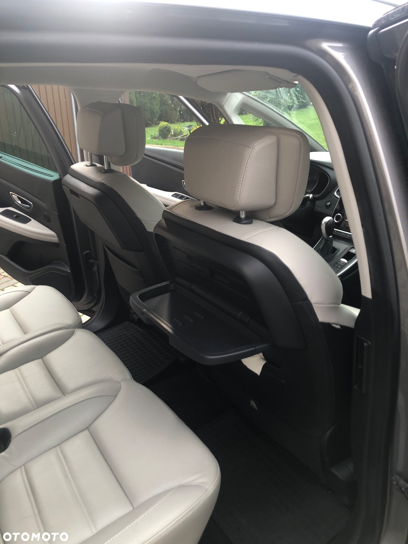 Renault Grand Scenic dCi 110 EDC Bose Edition - 31