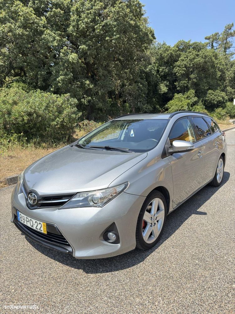 Toyota Auris Touring Sports 1.4 D-4D Comfort - 1