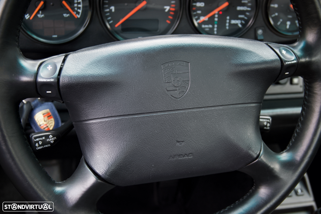 Porsche 911 (993) - 33