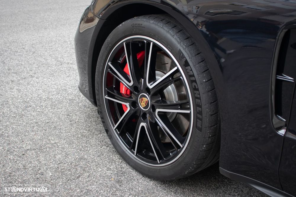 Porsche Panamera Sport Turismo 4S E-Hybrid - 4