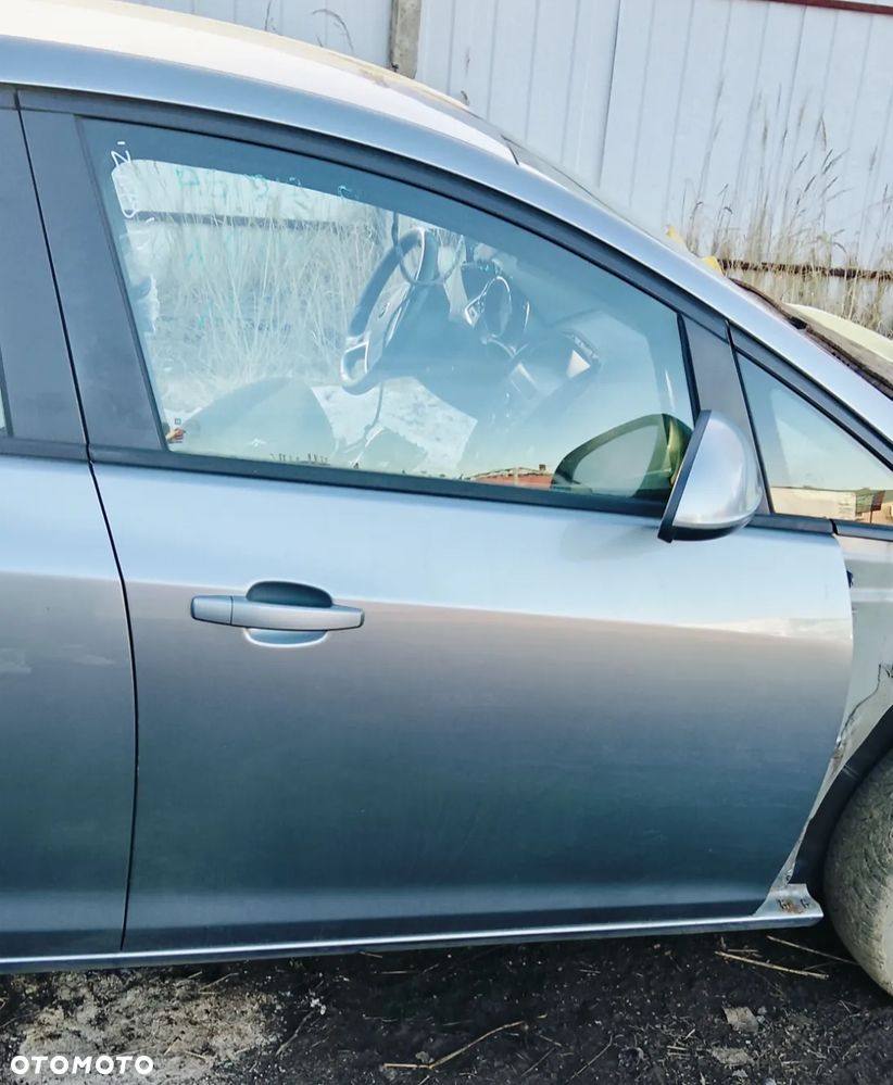 OPEL ASTRA J HB DRZWI PRAWE PRZEDNIE Z179 - 1