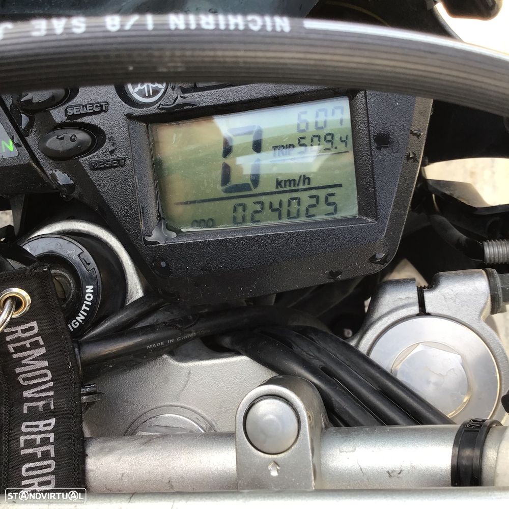 Yamaha XT - 8