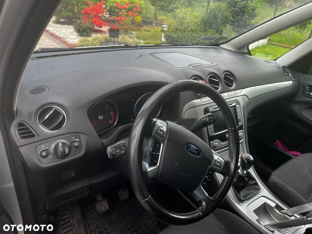 Ford Galaxy 2.0 TDCi Titanium - 4