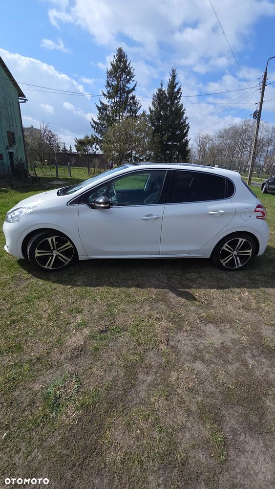 Peugeot 208 82 VTI Allure - 4