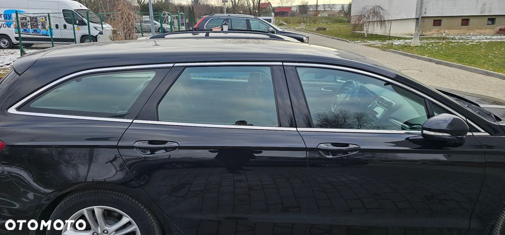 Ford Mondeo - 9