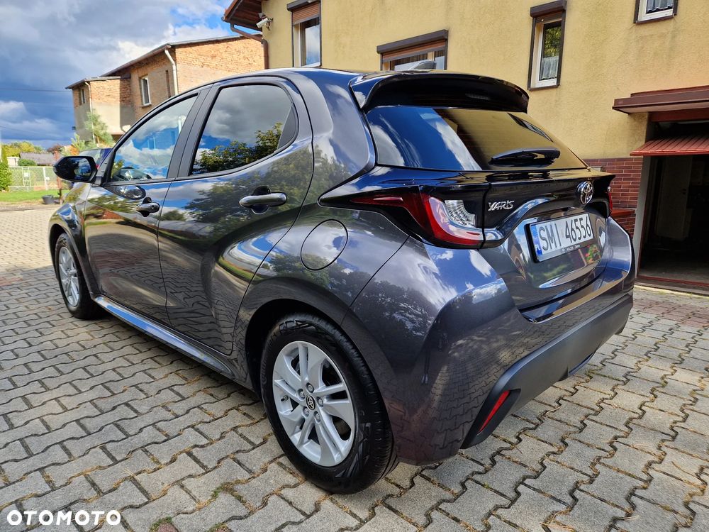 Toyota Yaris 2024 photo 3