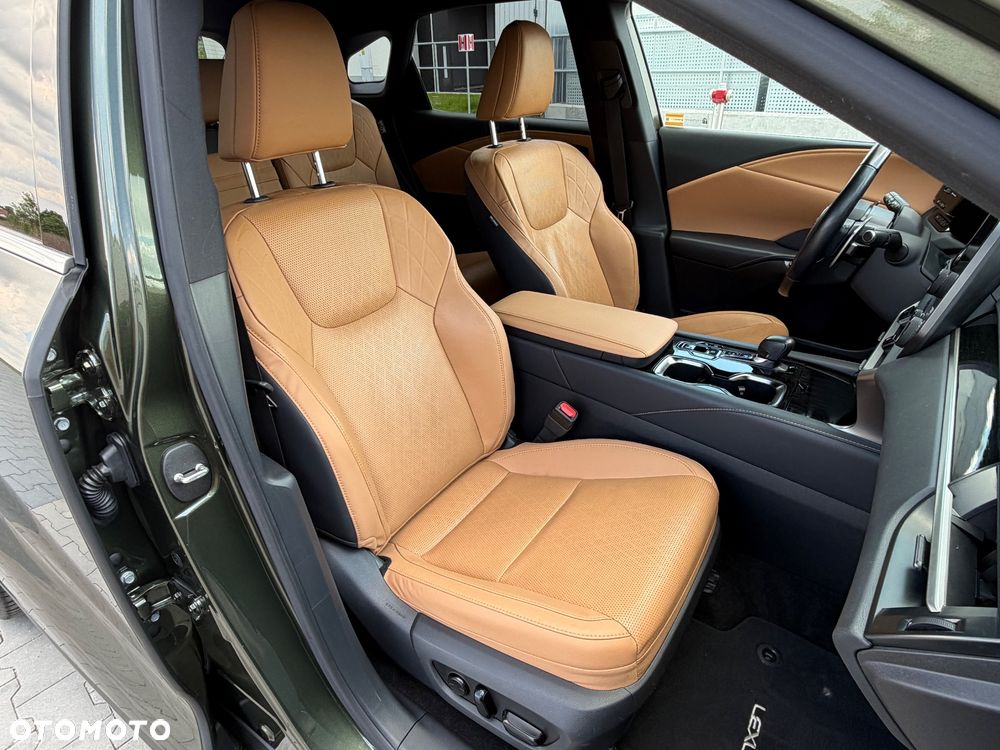 Lexus RX 350h Prestige - 32