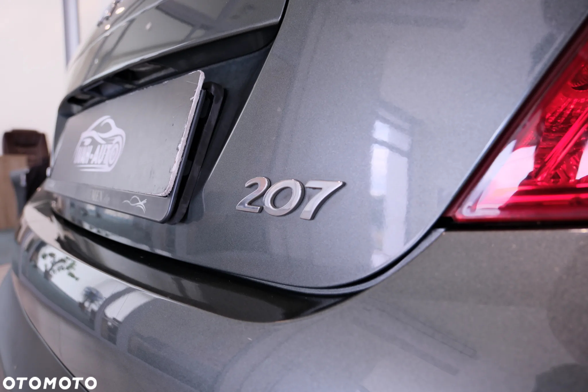 Peugeot 207 1.4 Trendy - 11