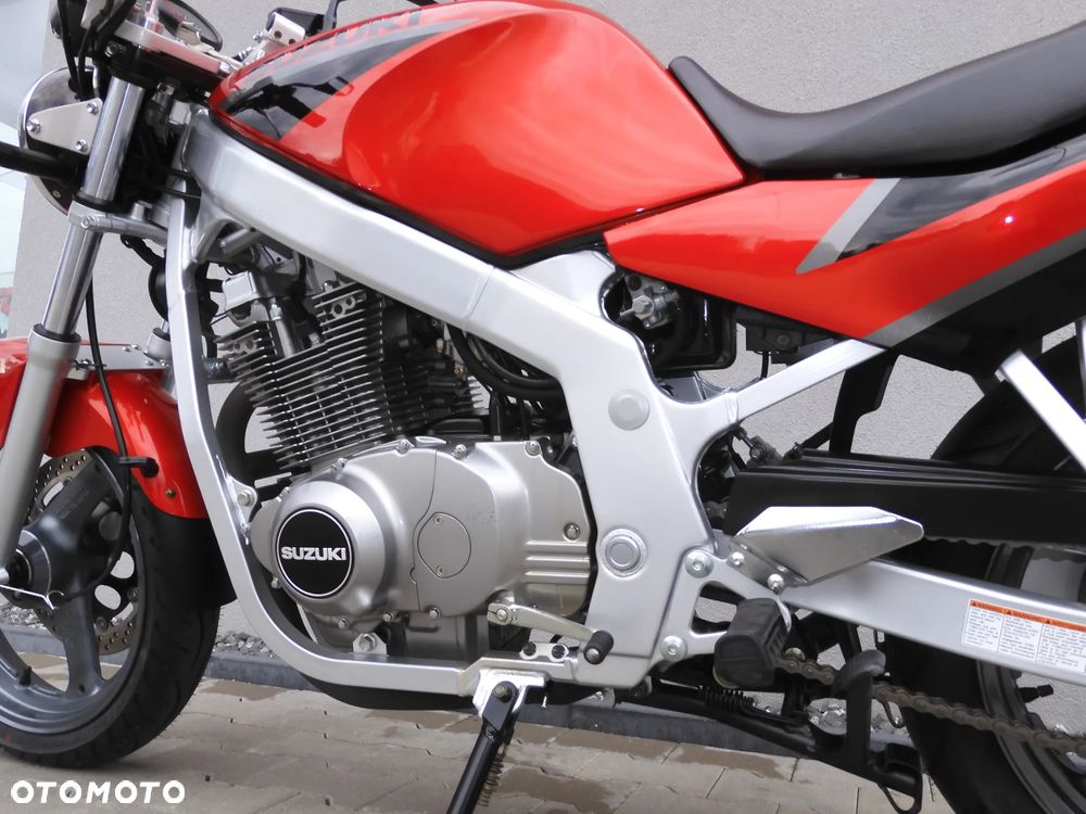 Suzuki GS - 30