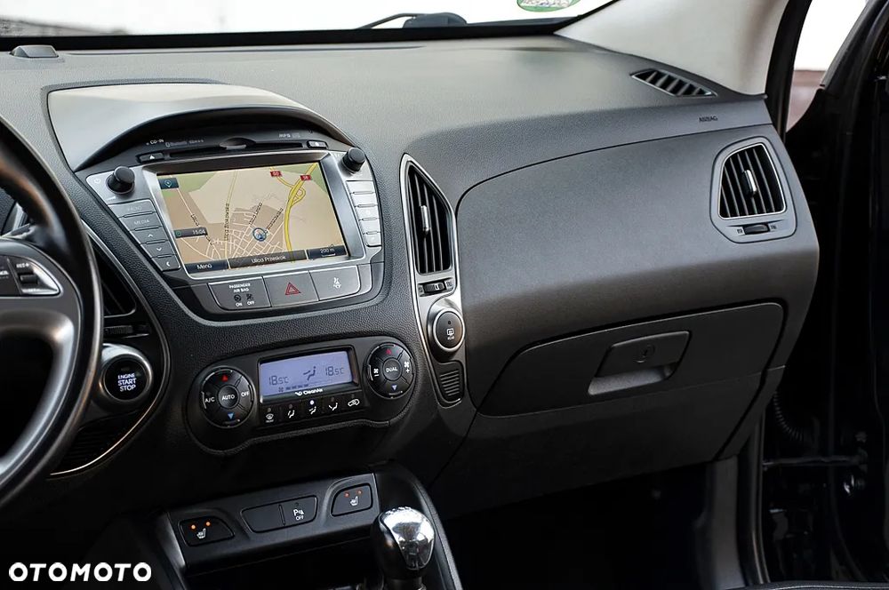 Hyundai ix35 2.0 CRDi 4WD Premium - 32