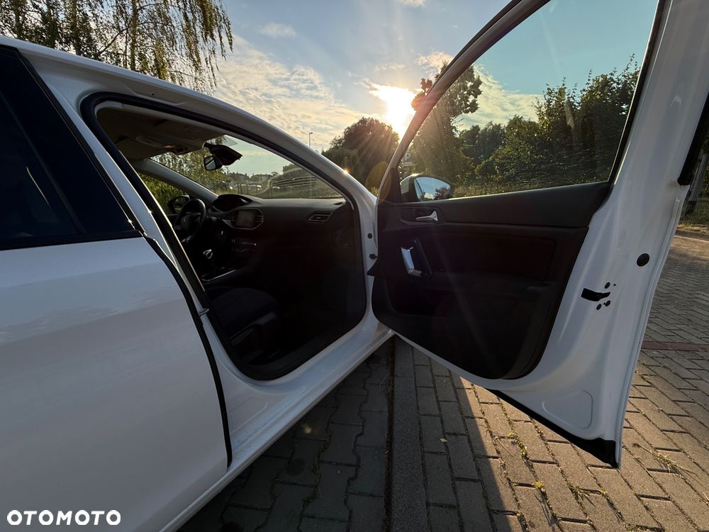 Peugeot 308 1.5 BlueHDi Active S&S - 25