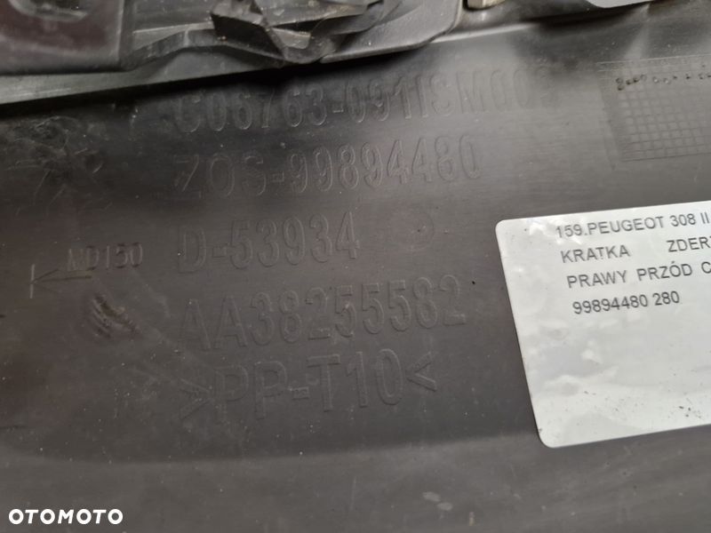 PEUGEOT 308 2 II T9 KRATKA ZDERZAKA ATRAPA CHROM PRAWY PRZÓD PRAWA 99894480 - 9