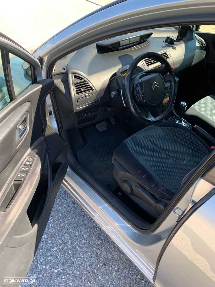 Citroën C4 1.6 HDi FAP EGS6 Exclusive - 15