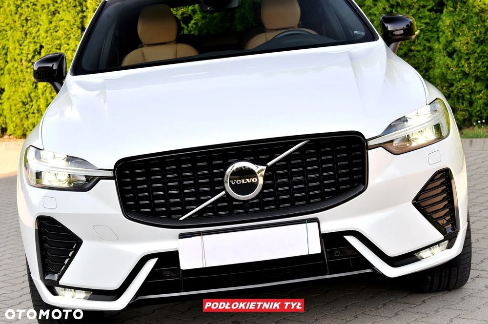 Volvo XC 60 B4 D Plus Dark - 12