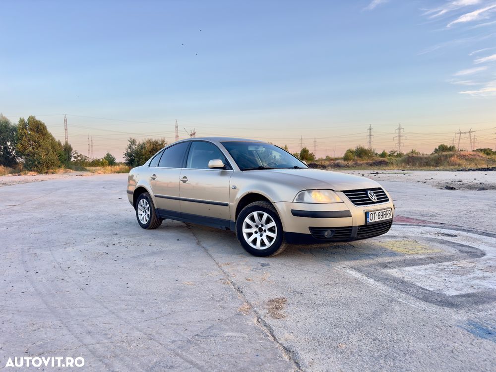 Volkswagen Passat 1.9TD 4Motion Trendline - 1