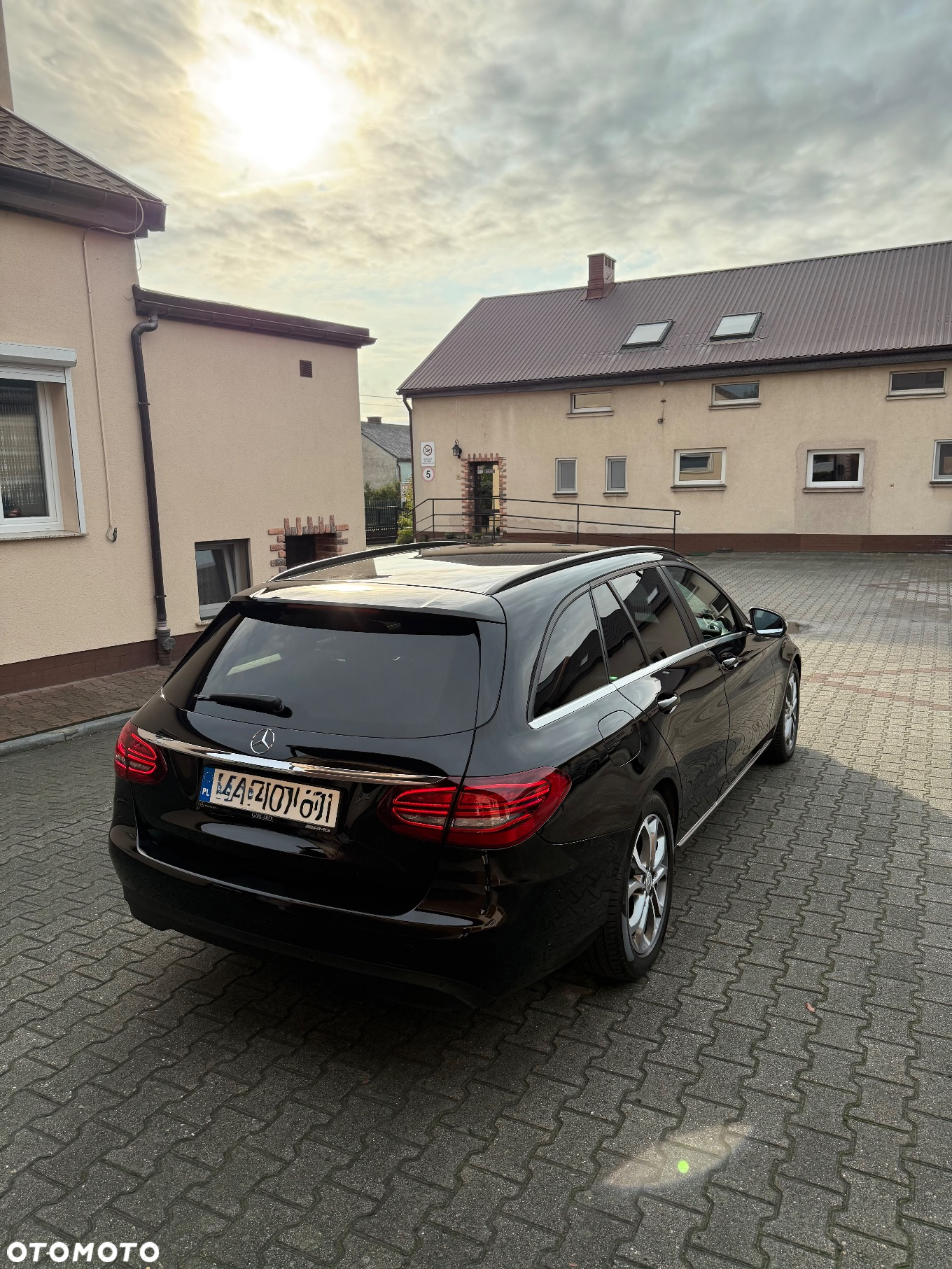 Mercedes-Benz Klasa C 200 d T 9G-TRONIC Exclusive - 4