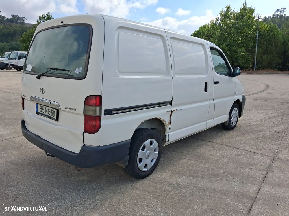 Toyota Hiace D-4D - 6