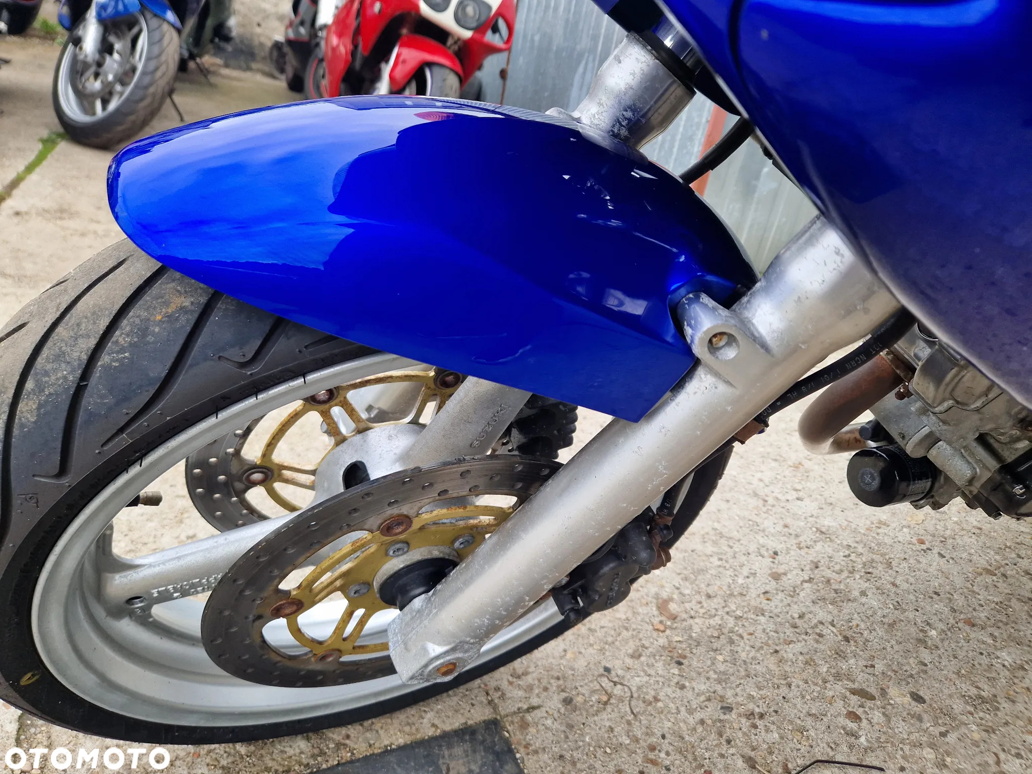 Suzuki SV - 33