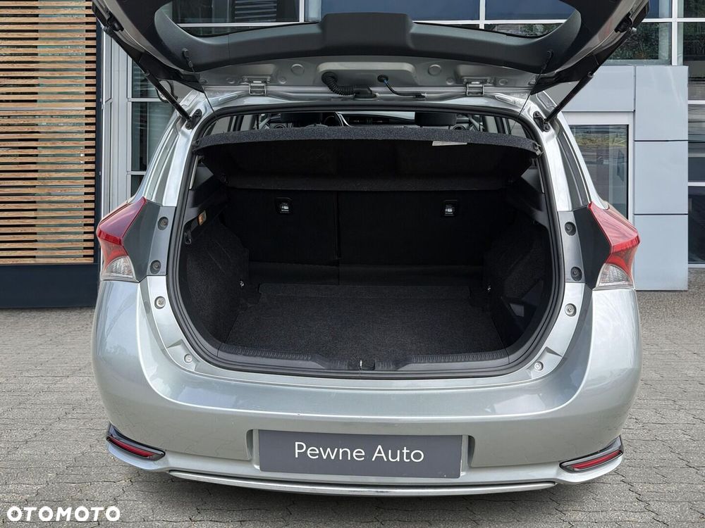 Toyota Auris - 14