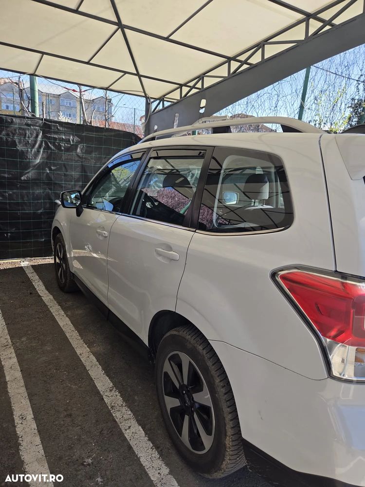 Subaru Forester 2.0i CVT Exclusive ES - 2