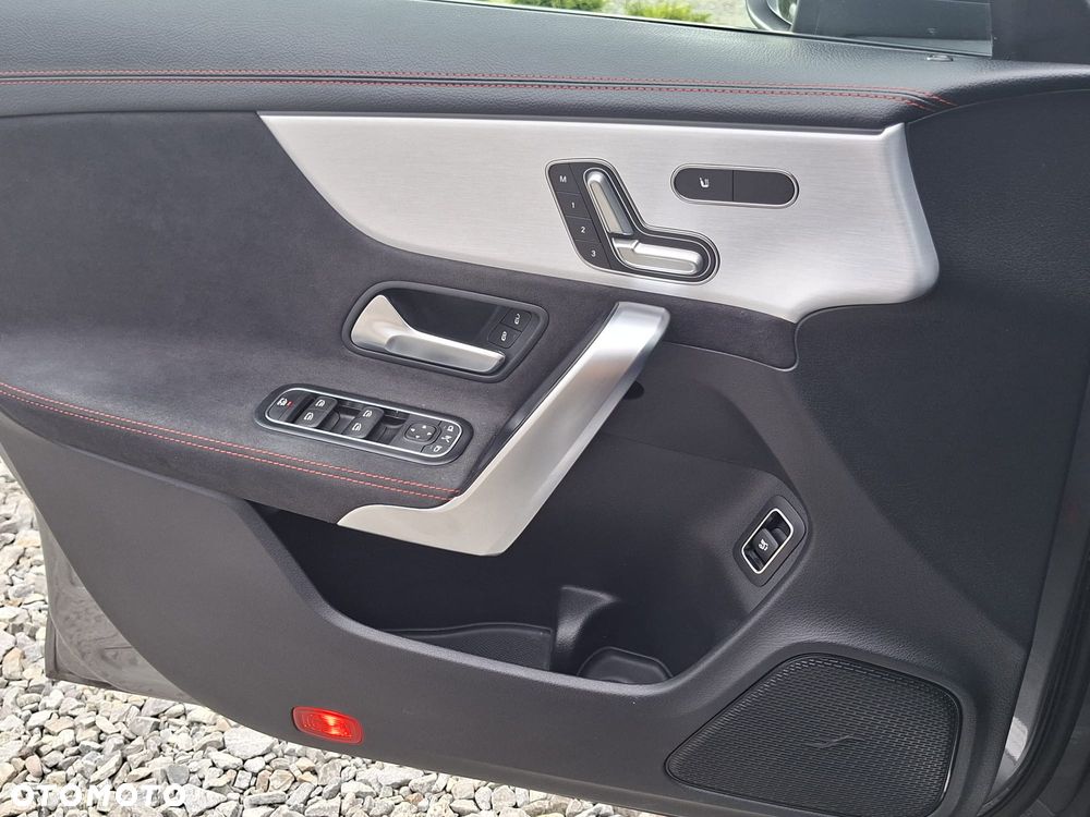 Mercedes-Benz CLA 200 AMG Line 7G-DCT - 6