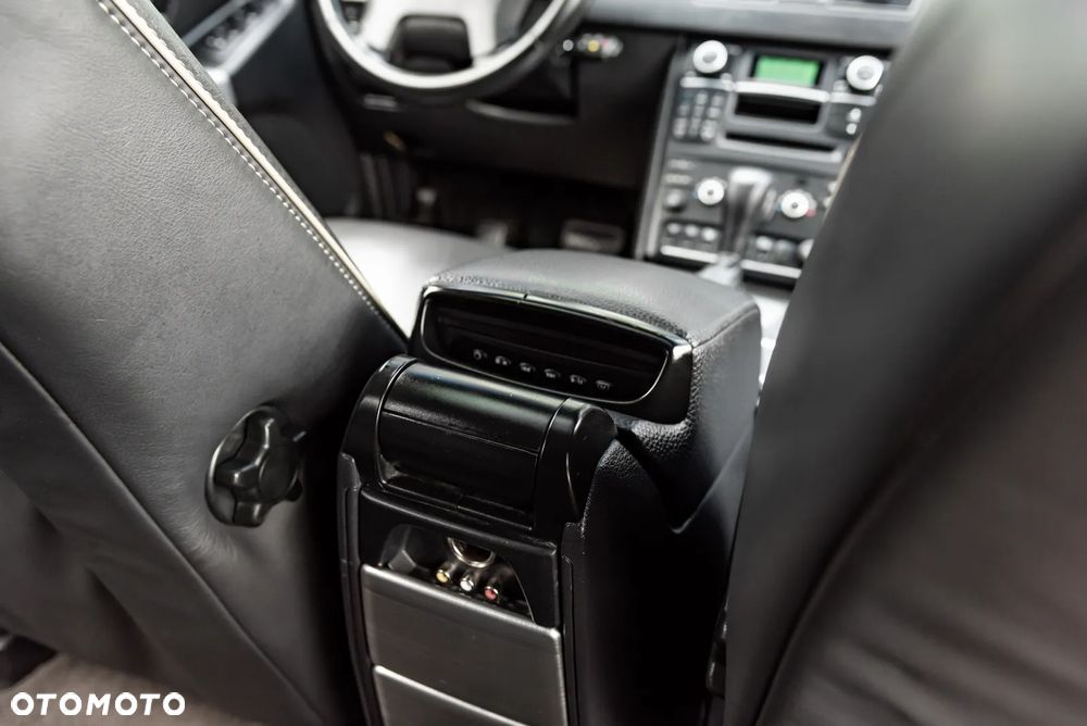 Volvo XC 90 D5 AWD Geartonic Executive - 32