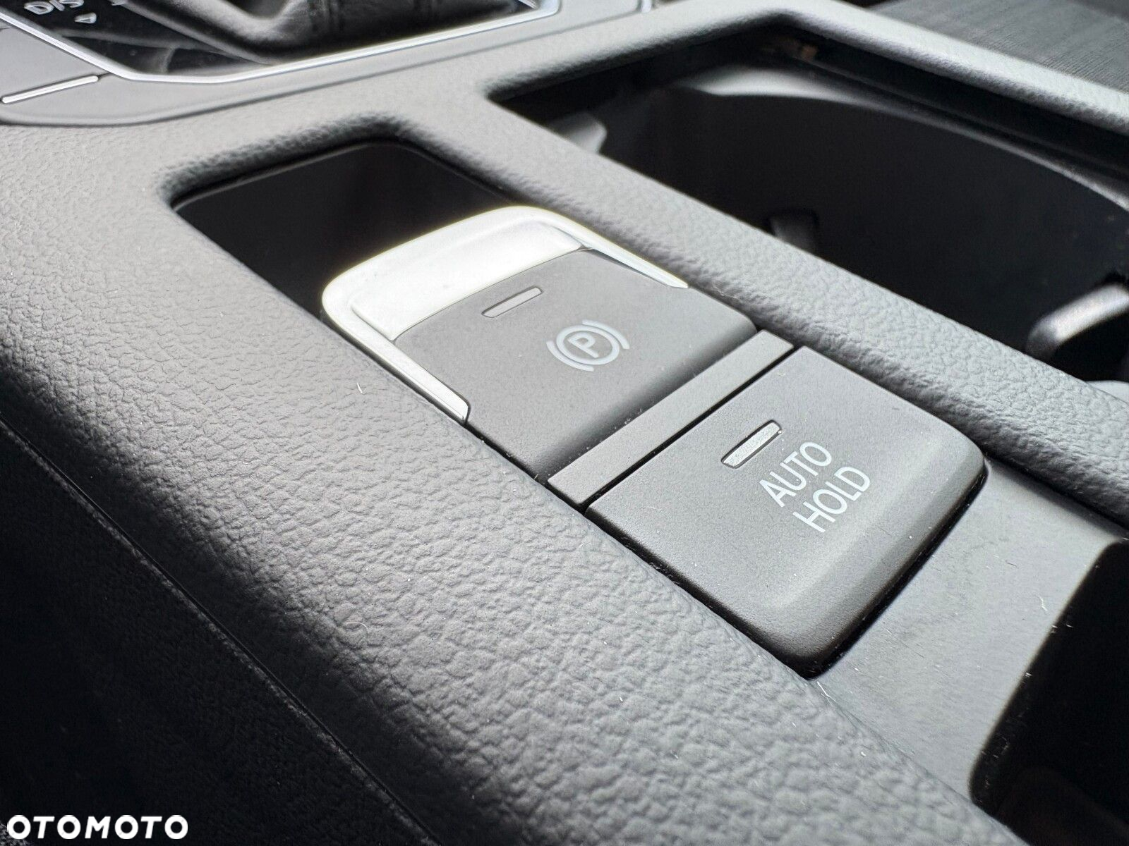 Volkswagen Passat - 23