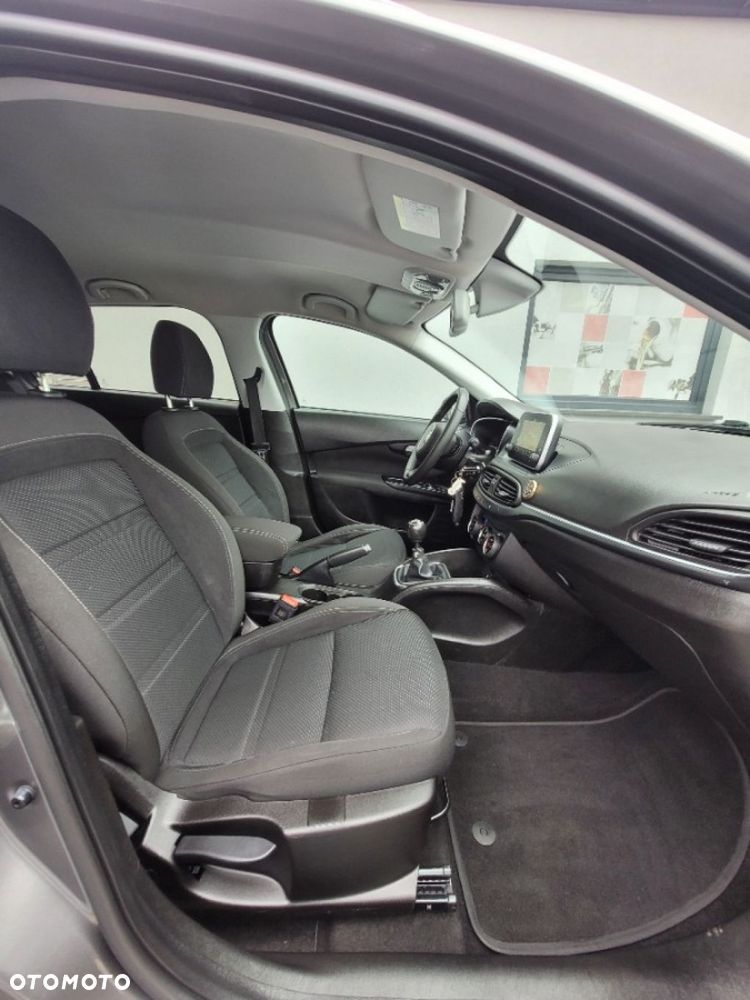 Fiat Tipo 1.4 T-Jet 16v Lounge - 19