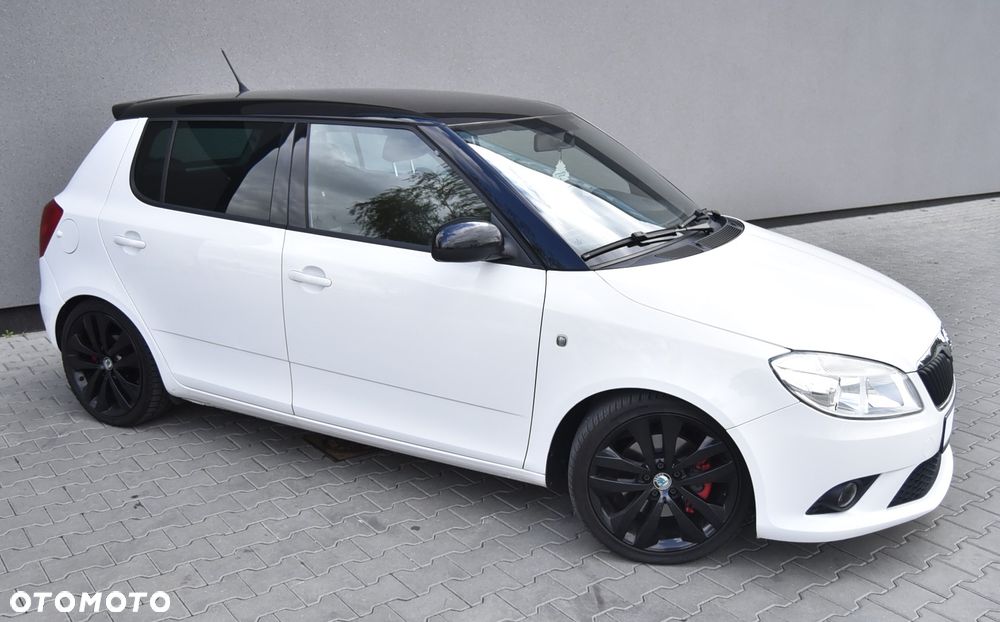 Skoda Fabia 1.4 TSI DSG RS - 10