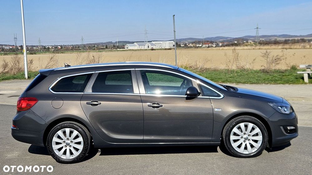 Opel Astra 2.0 CDTI Exklusiv - 21