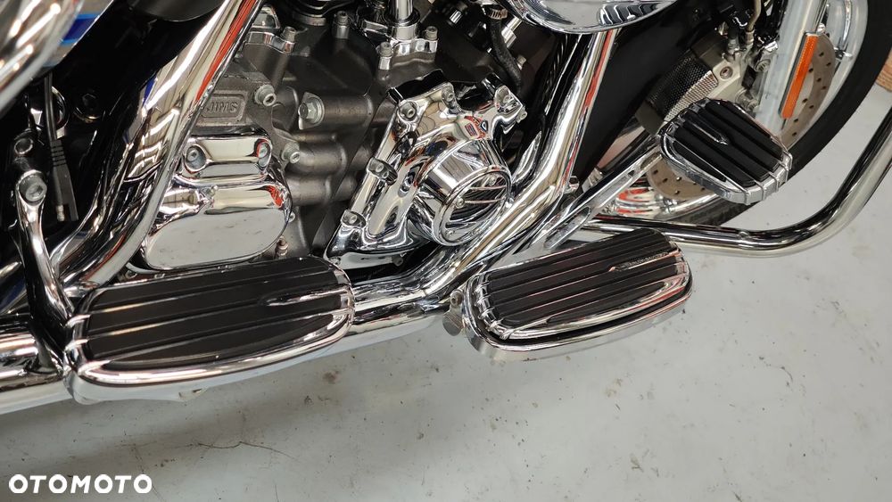 Harley-Davidson Touring Ultra Limited - 34