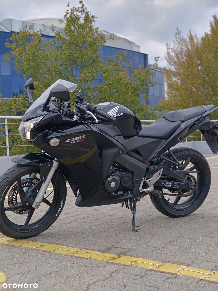 Honda CBR - 9