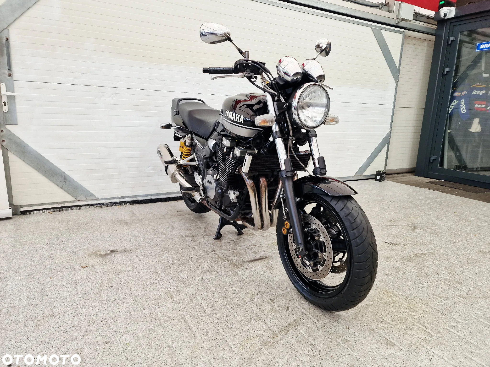 Yamaha XJR - 5