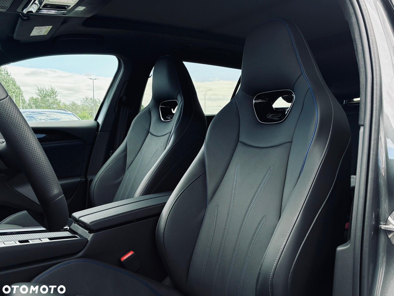 Volkswagen Passat - 6