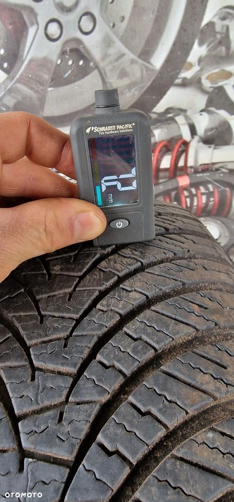 Opony wielosezonowe Falken 195/55 R15 - 9