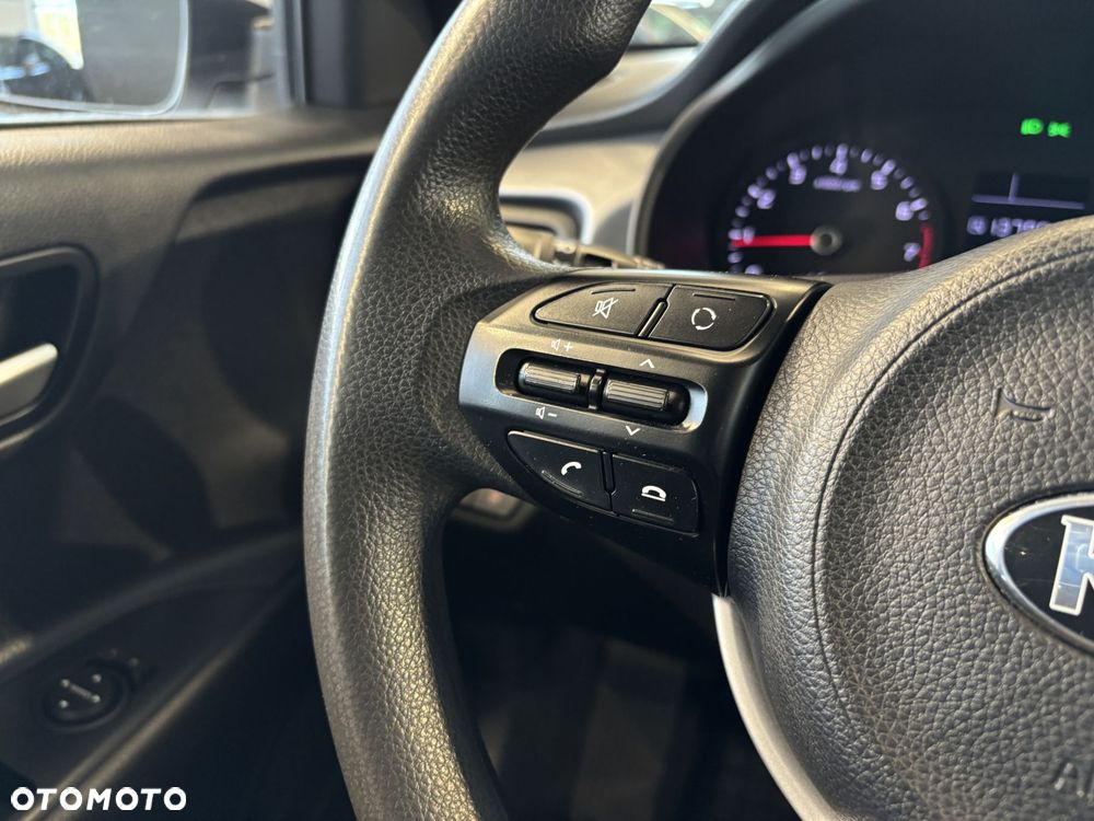 Kia Rio - 18