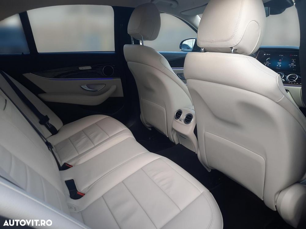 Mercedes-Benz E - 14