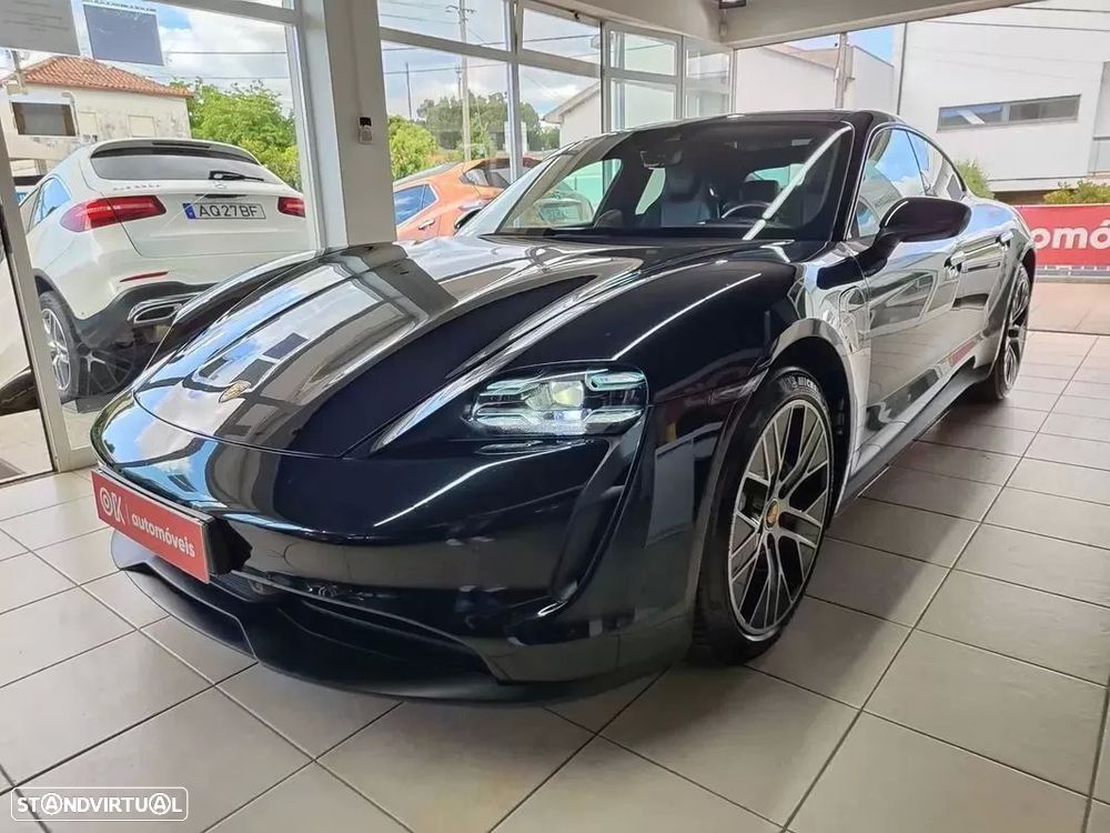 Porsche Taycan 4S - 34