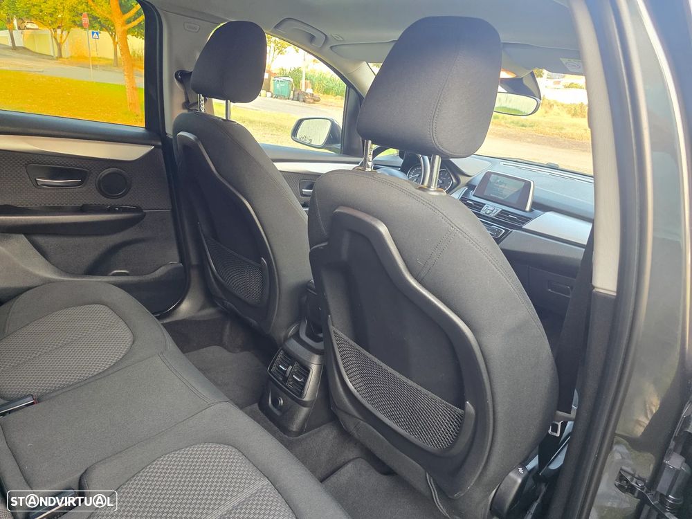 BMW 216 Active Tourer d Line Luxury - 18