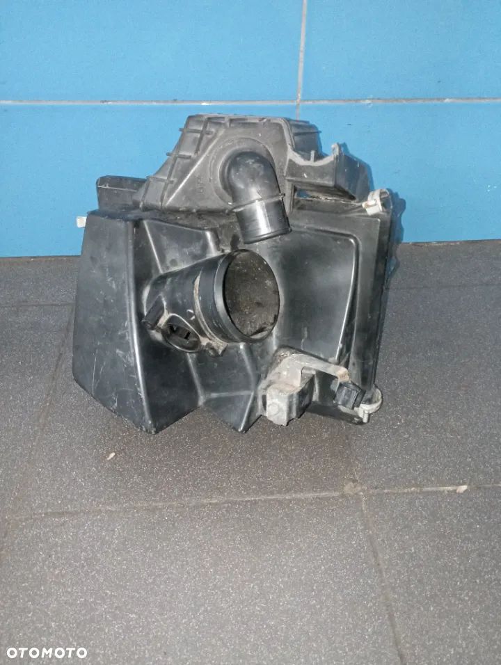 Obudowa filtra powietrza Mazda 5 - 1