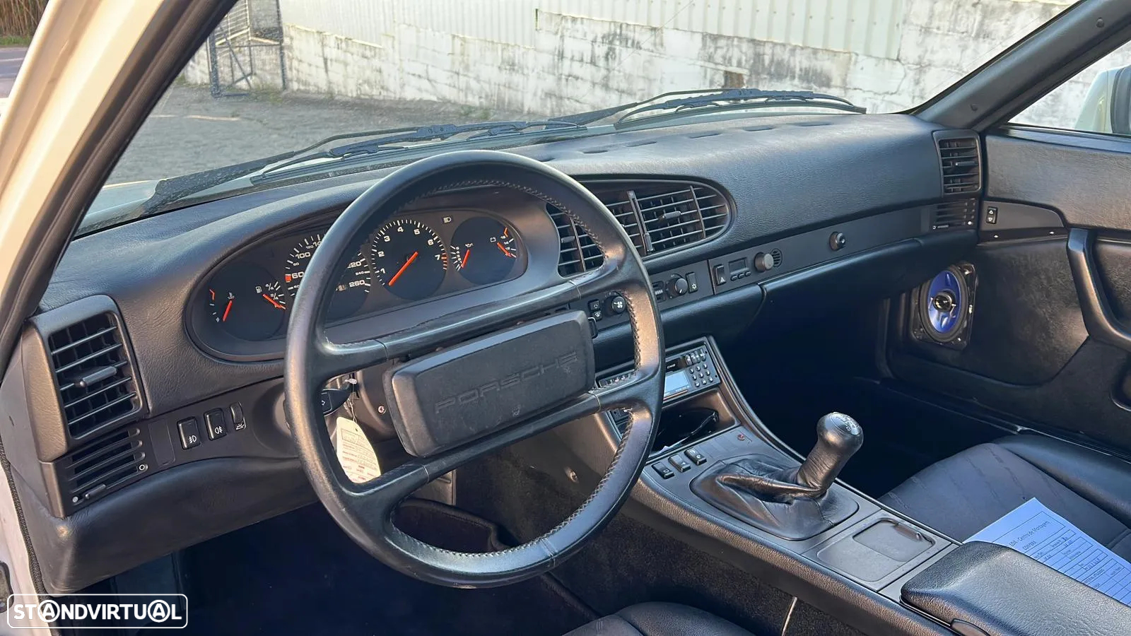 Porsche 944 S - 8