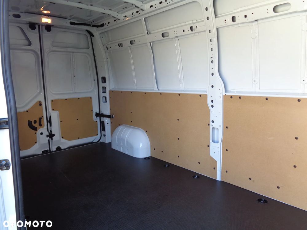 Opel MOVANO - 21