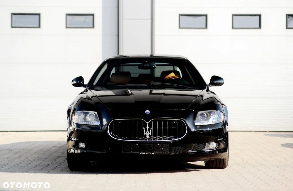 Maserati Quattroporte S - 4