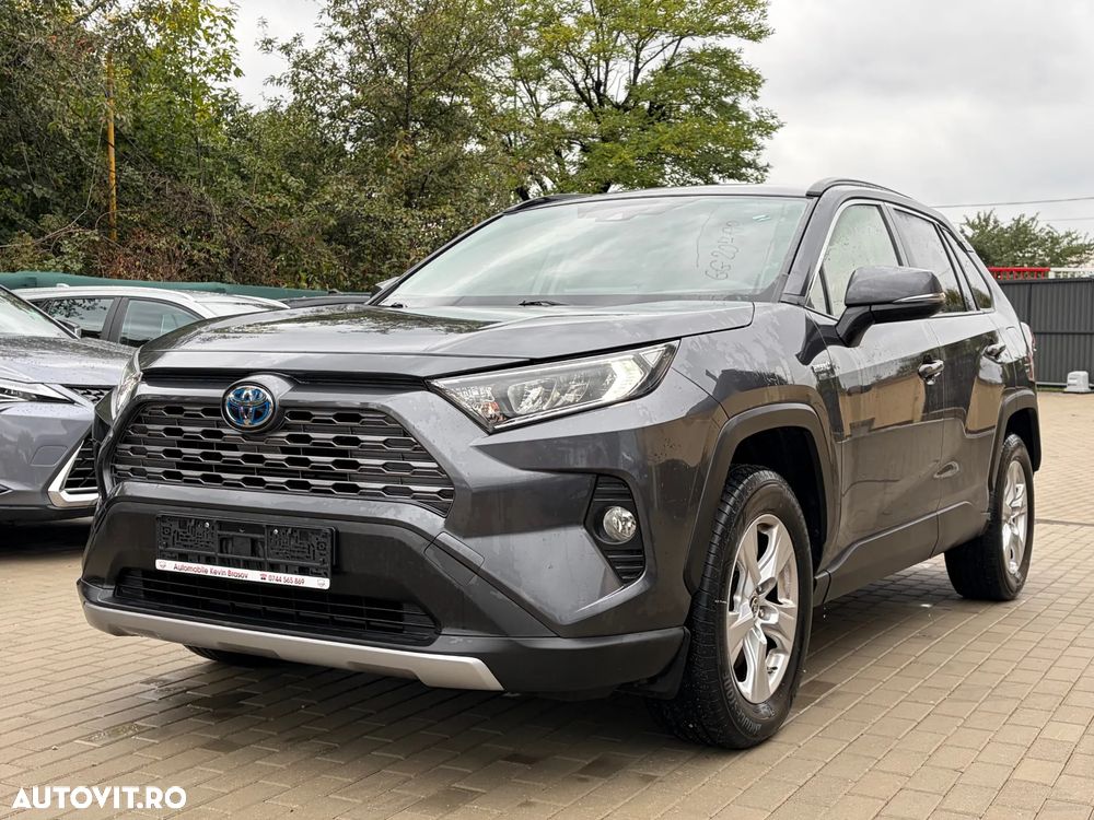 Toyota RAV4 - 1