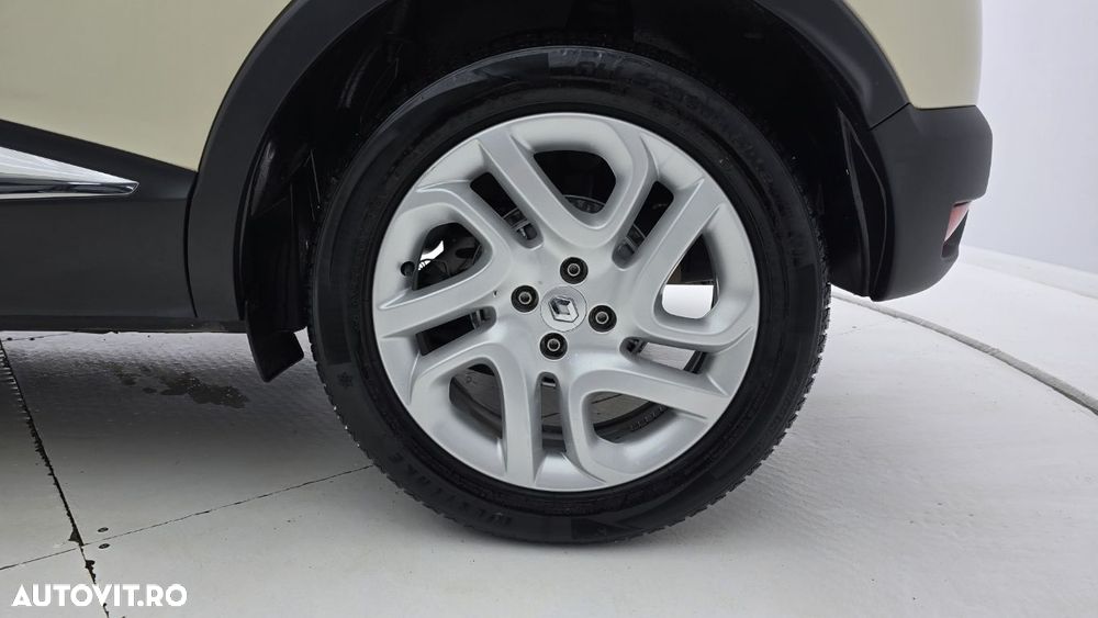 Renault Captur - 22