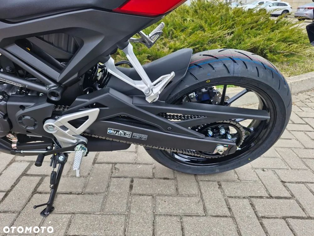 Honda CB - 11