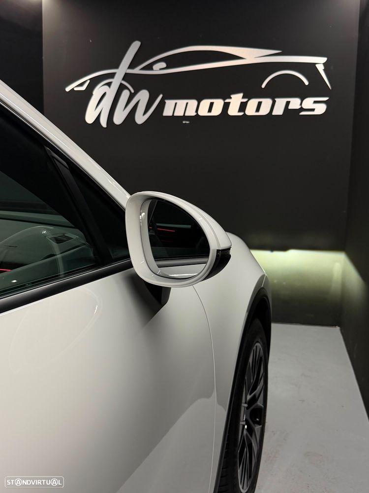 Porsche Macan Electric - 8