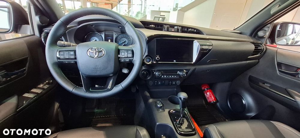 Toyota Hilux 2.8 D-4D mHEV Double Cab Invincible 4x4 - 10