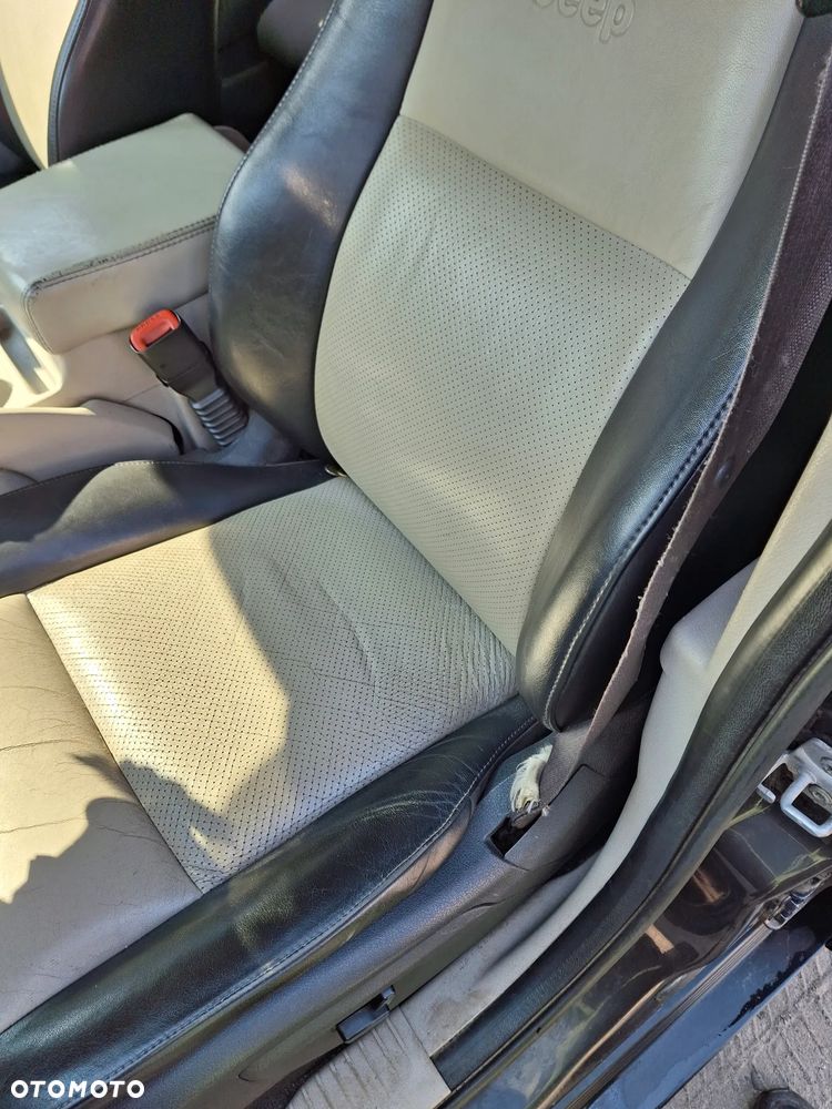 Jeep Grand Cherokee - 7